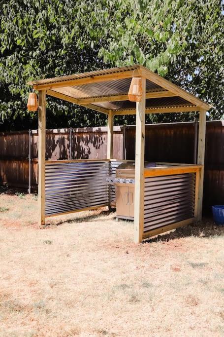 הוילה Pottsboro The Little Getaway-Sleeps 4, Firepit, Pet Friendly מראה חיצוני תמונה