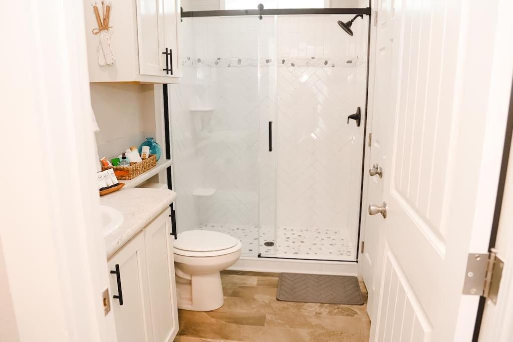 הוילה Pottsboro The Little Getaway-Sleeps 4, Firepit, Pet Friendly מראה חיצוני תמונה